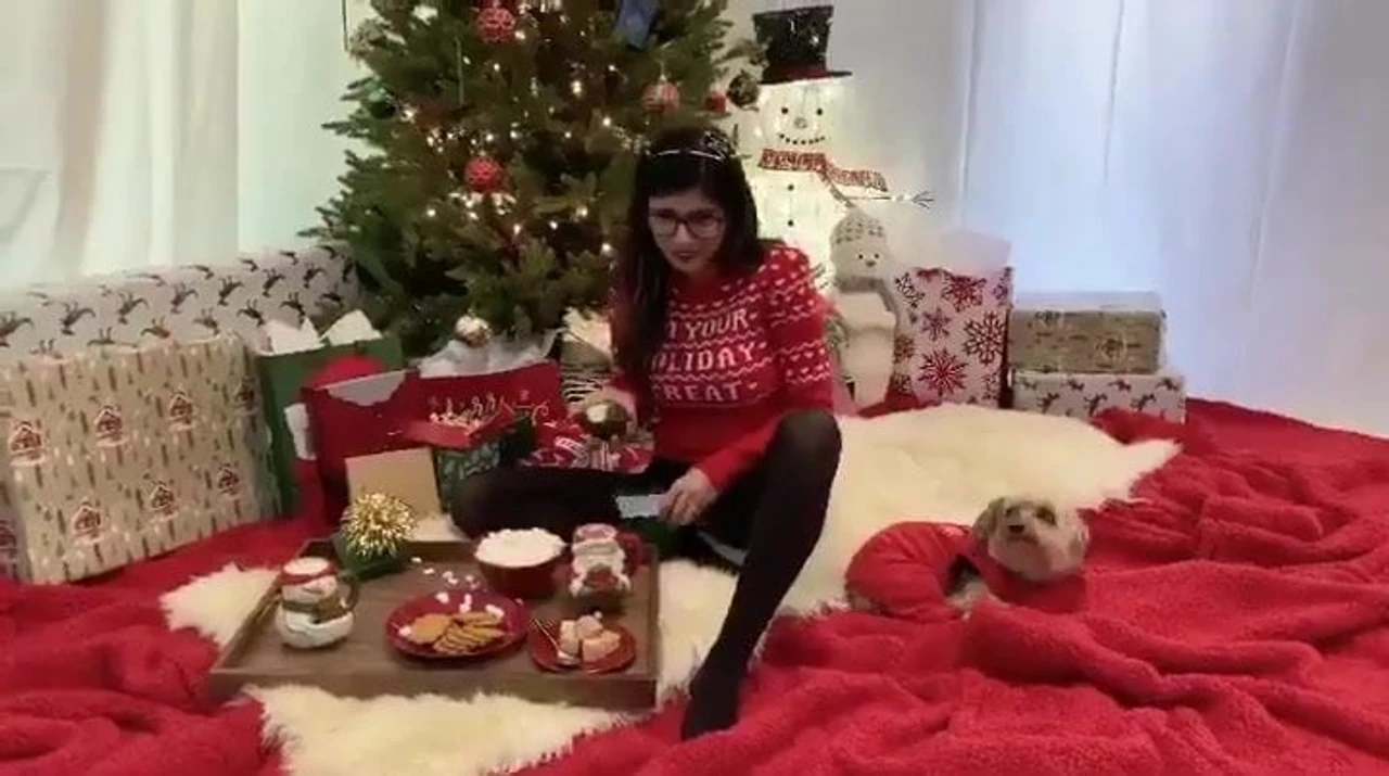 Mia Khalifa s Avocado Habits Last Year in 2019
