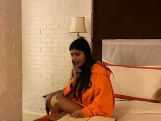 Paki Slut Mia Khalifa Returns to Porn
